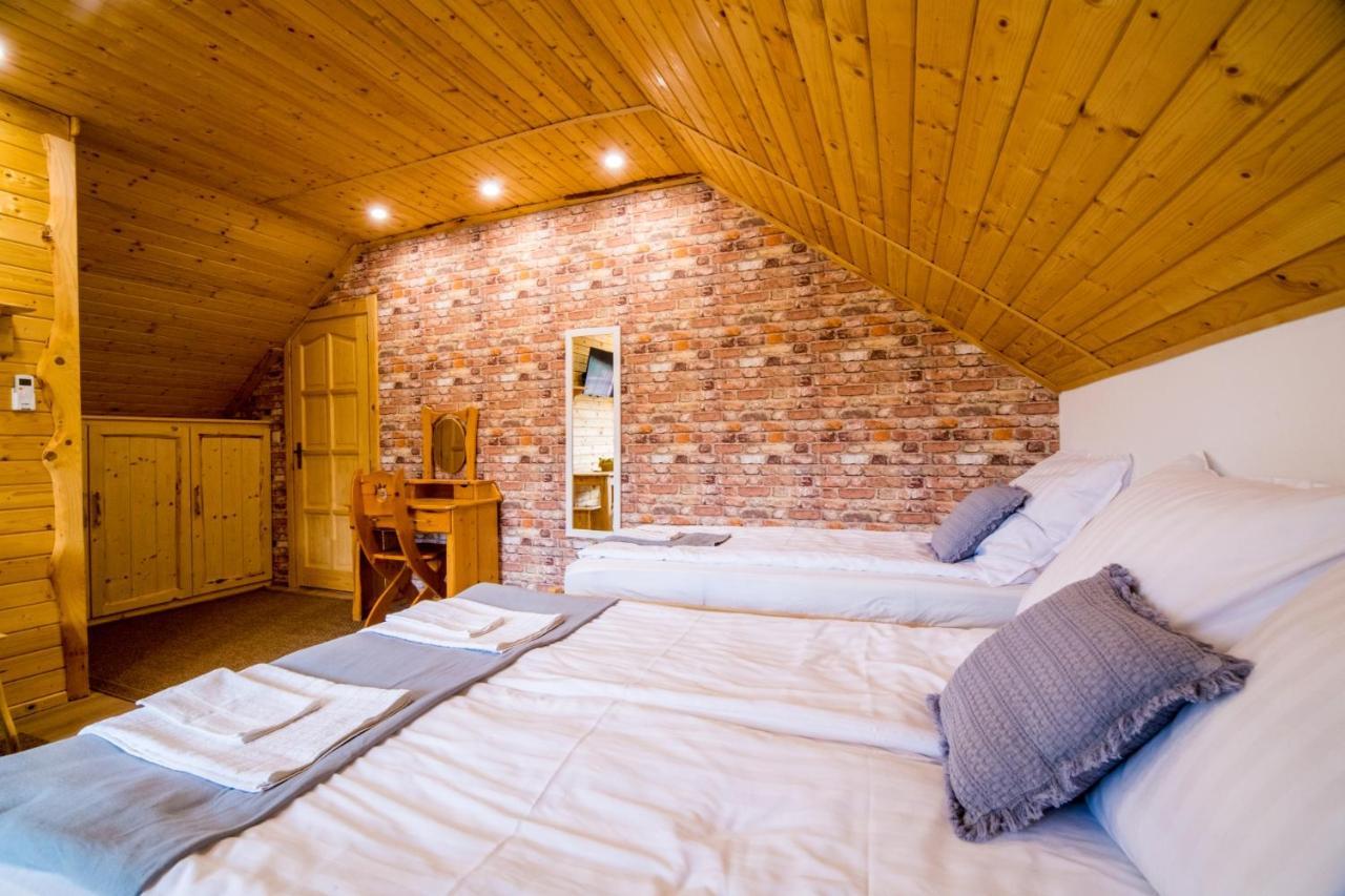 Tuenderkert Apartman Debrecen Bagian luar foto
